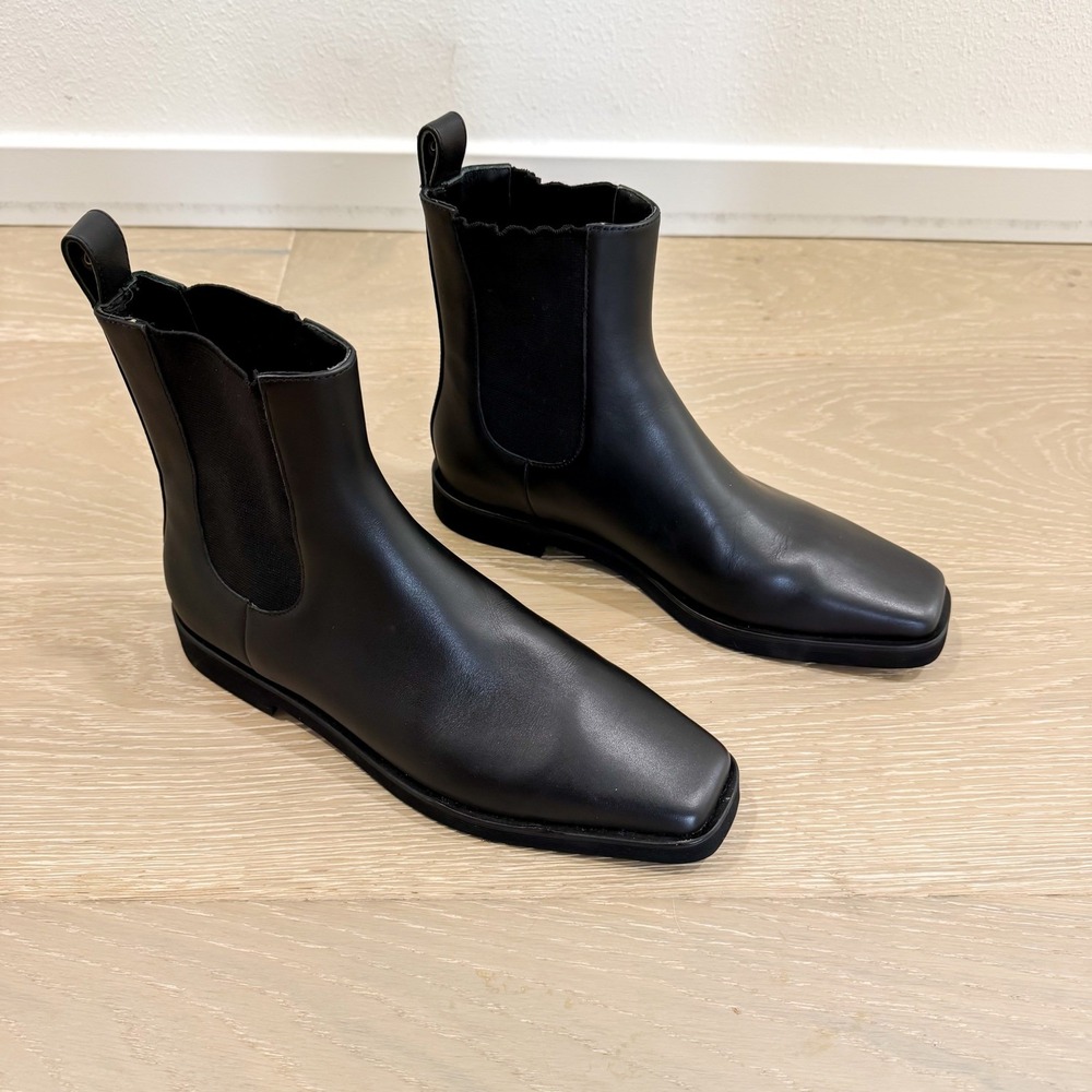 Toteme Square Toe Chelsea Leather Boots Black Lightweight Preppy Boho 37 or 7